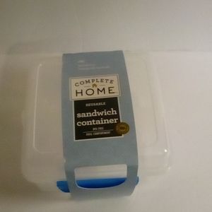 COMPLETE HOME Reusable sandwich container